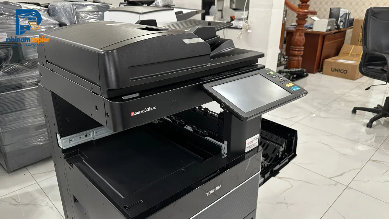Máy photocopy Toshiba e-STUDIO3015AC màu đen trong kho